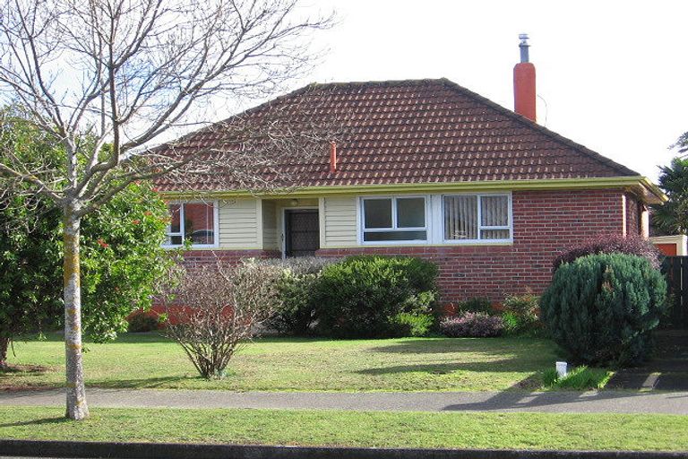 Photo of property in 69 Manson Street, Terrace End, Palmerston North, 4410