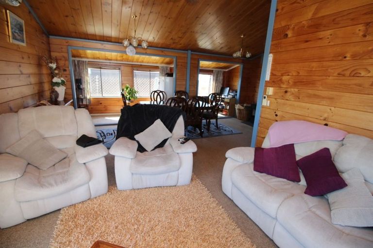 Photo of property in 28 Waitangi Place, Tokoroa, 3420