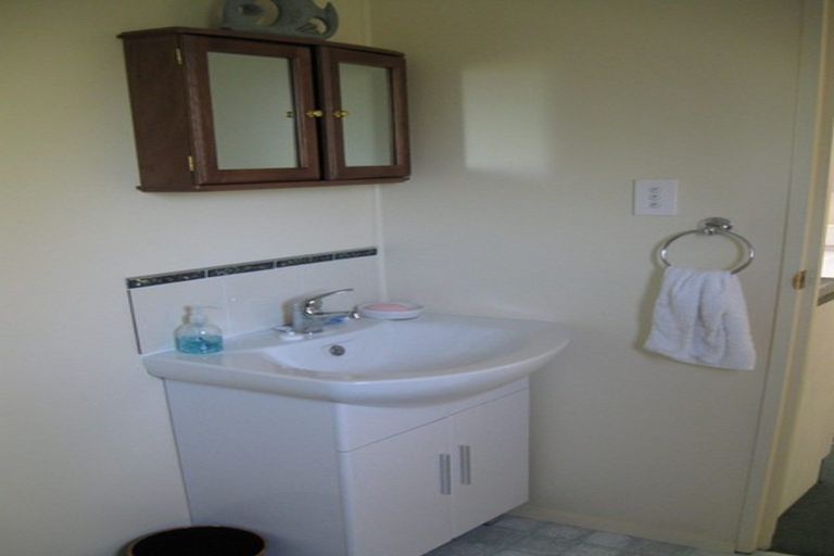 Photo of property in 17 Beech Court, Welcome Bay, Tauranga, 3175