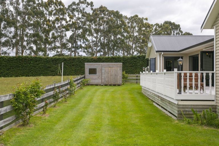 Photo of property in 736 Tukairangi Road, Kinloch, Taupo, 3385