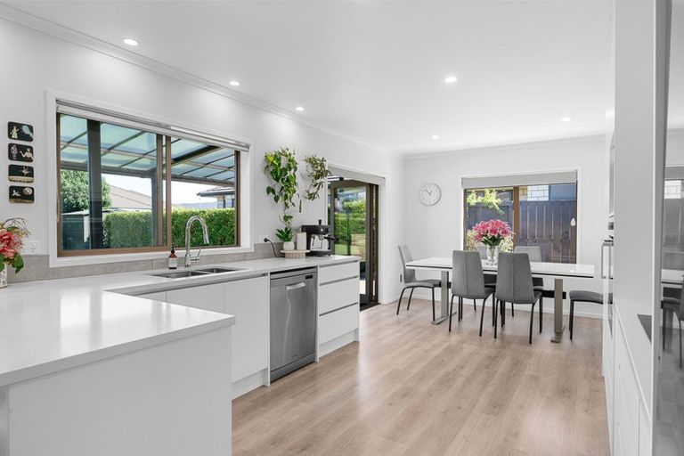 Photo of property in 9 Shalimar Place, Huntington, Hamilton, 3210