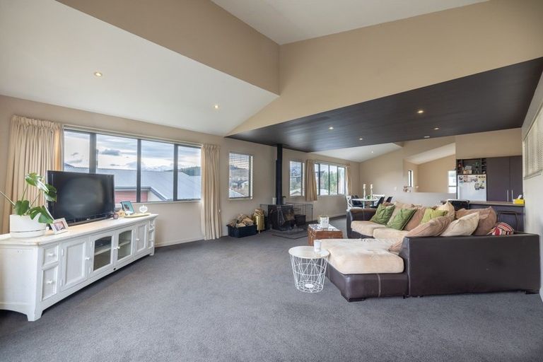 Photo of property in 106a Kings Drive, Wanaka, 9305