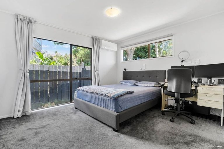 Photo of property in 4 Wesleydale Place, Papakura, 2110