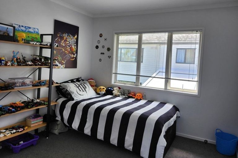 Photo of property in 26 Wawatai Drive, Karaka, Papakura, 2113