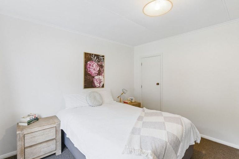 Photo of property in 96 Main Road, Titahi Bay, Porirua, 5022