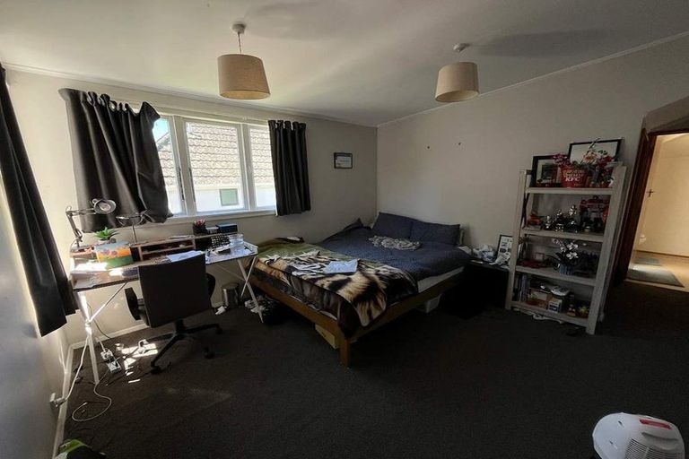 Photo of property in 34 Grove Road, Kelburn, Wellington, 6012