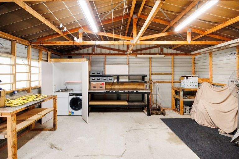 Photo of property in 6 A'court Street, Sanson, 4817