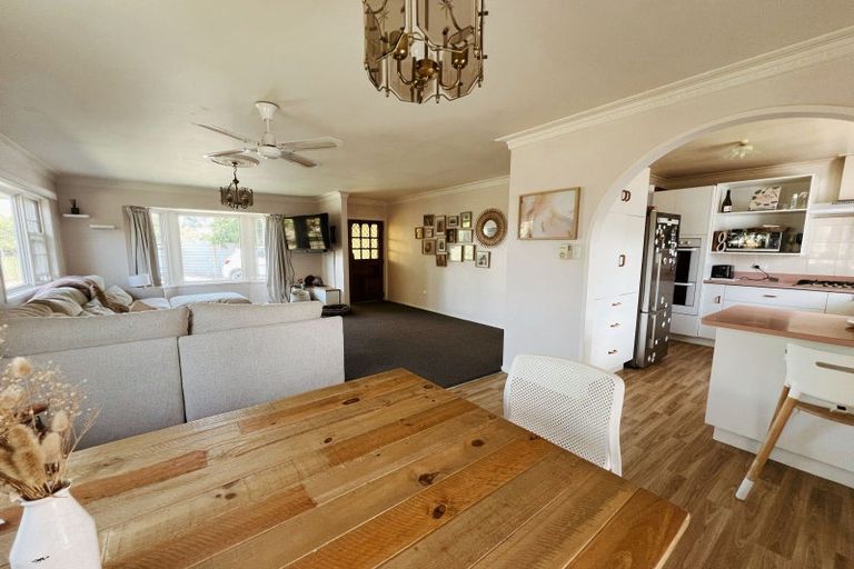 Photo of property in 80 Iranui Road, Inner Kaiti, Gisborne, 4010