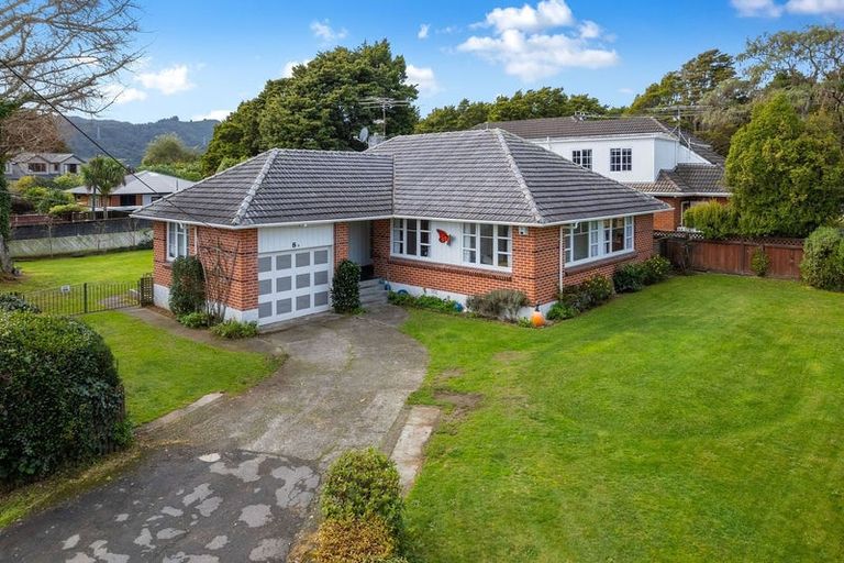 Photo of property in 8a Wood Street, Wallaceville, Upper Hutt, 5018