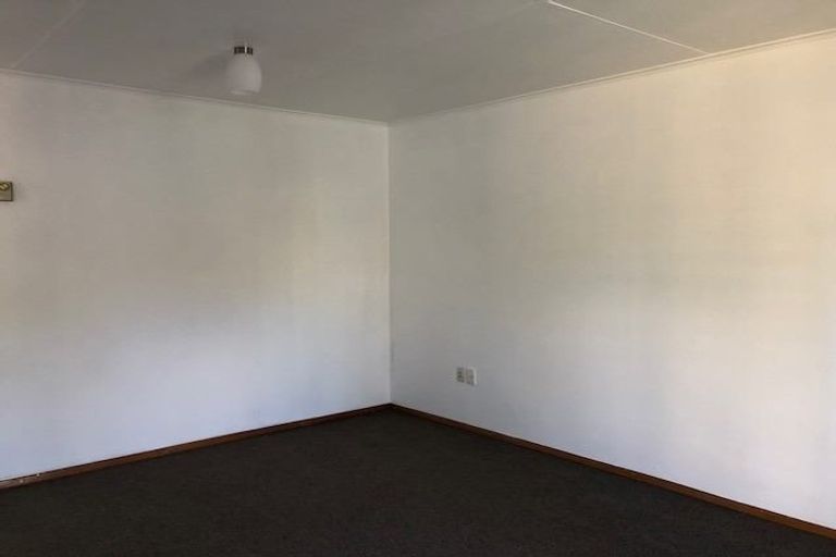 Photo of property in 2/202 Warwick Road, Mayfair, Hastings, 4122