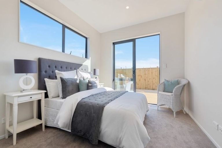 Photo of property in 42 Schoolside Road, Kumeu, 0810