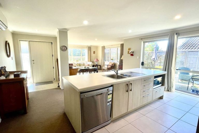 Photo of property in 2 Barossa Way, Brookfield, Tauranga, 3110