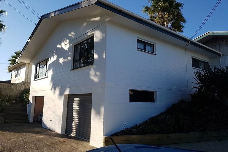 Photo of property in 8 Mclennan Road, Mount Wellington, Auckland, 1062