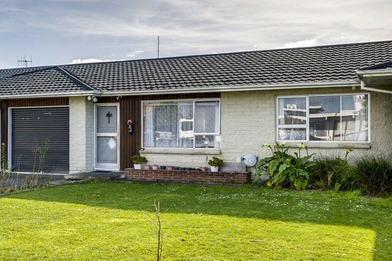 Photo of property in 2/100 Renata Street, Frimley, Hastings, 4120