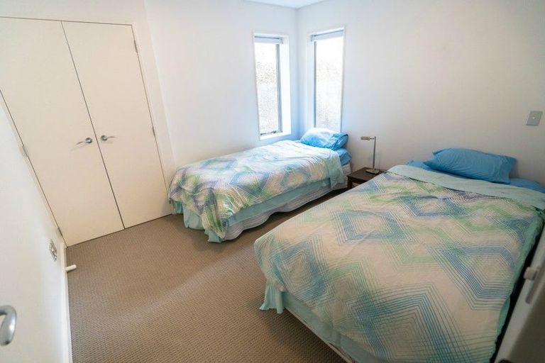 Photo of property in Aqua, 4/74 Oriental Parade, Oriental Bay, Wellington, 6011