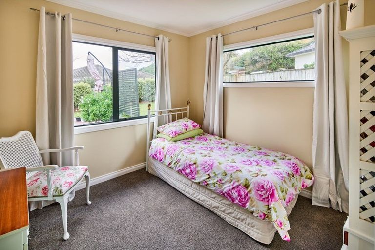 Photo of property in 2 Birkinshaw Grove, Riverstone Terraces, Upper Hutt, 5018