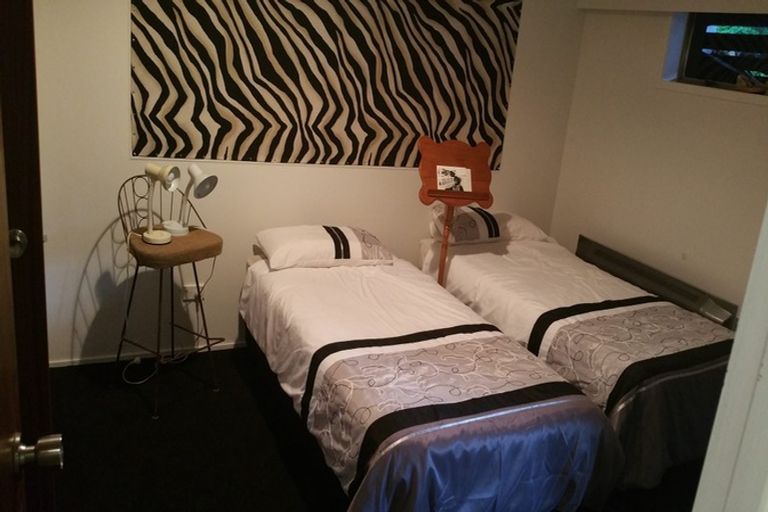 Photo of property in 24 Gibbs Crescent, Red Hill, Papakura, 2110