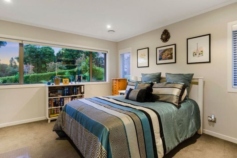 Photo of property in 30 Wicklam Lane, Greenhithe, Auckland, 0632