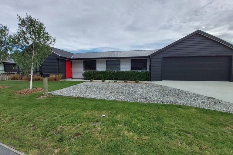 Photo of property in 35 Cheltenham Road, Lower Shotover, Queenstown, 9304