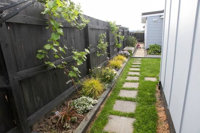 Photo of property in 26 Dakota Avenue, Beach Haven, Auckland, 0626