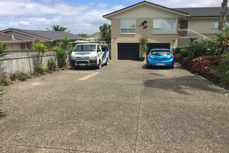 Photo of property in 95 Bradbury Road, Botany Downs, Auckland, 2010