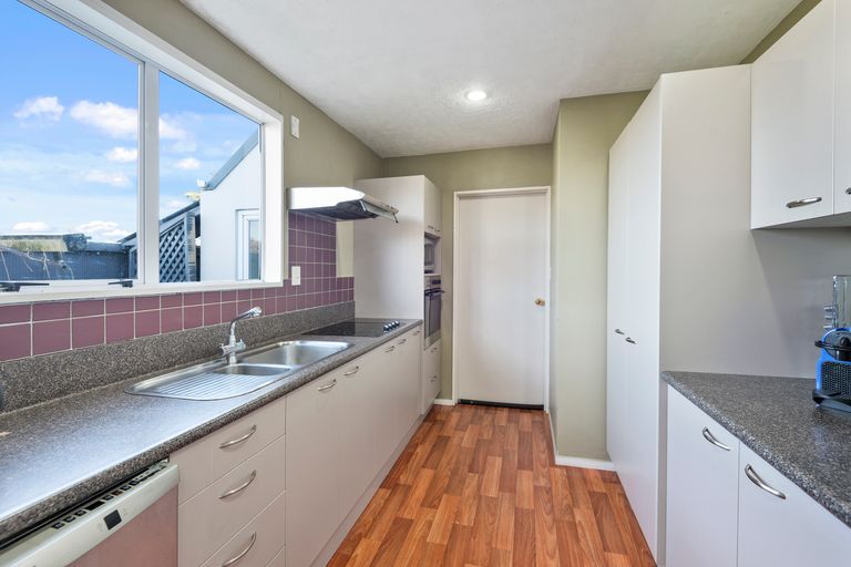 Photo of property in 47a Sawyers Arms Road, Northcote, Christchurch, 8052