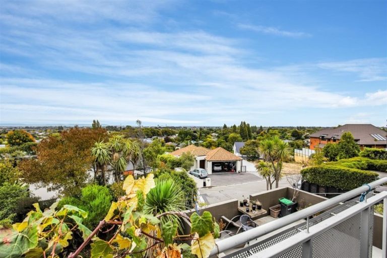 Photo of property in 23 Overdale Drive, Cashmere, Christchurch, 8022