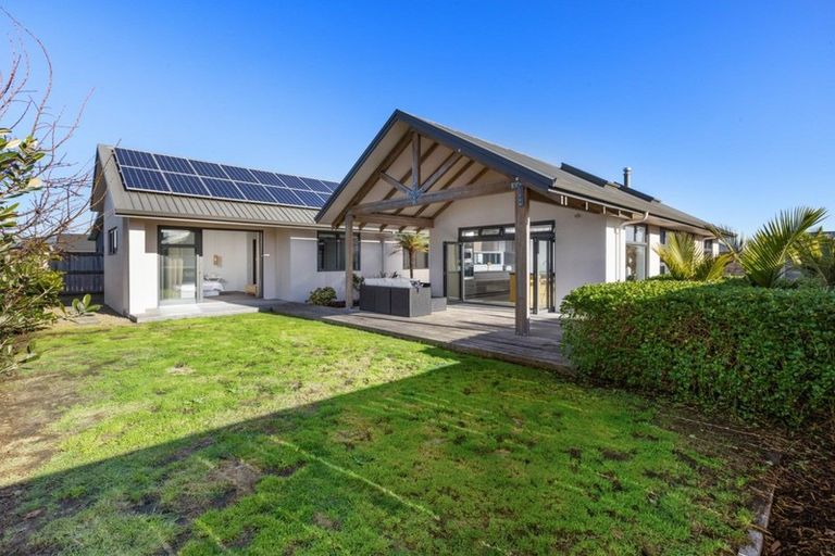 Photo of property in 85 Palm Springs Boulevard, Papamoa Beach, Papamoa, 3118