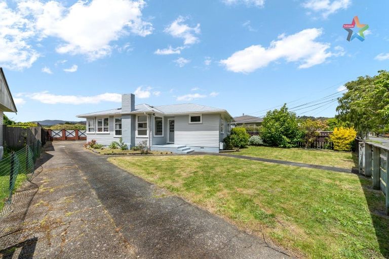 Photo of property in 20 Charles Street, Clouston Park, Upper Hutt, 5018