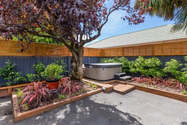 Photo of property in 226 Wairakei Road, Bryndwr, Christchurch, 8053