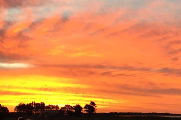 Photo of property in 1a Marine Parade, Carters Beach, Westport, 7825