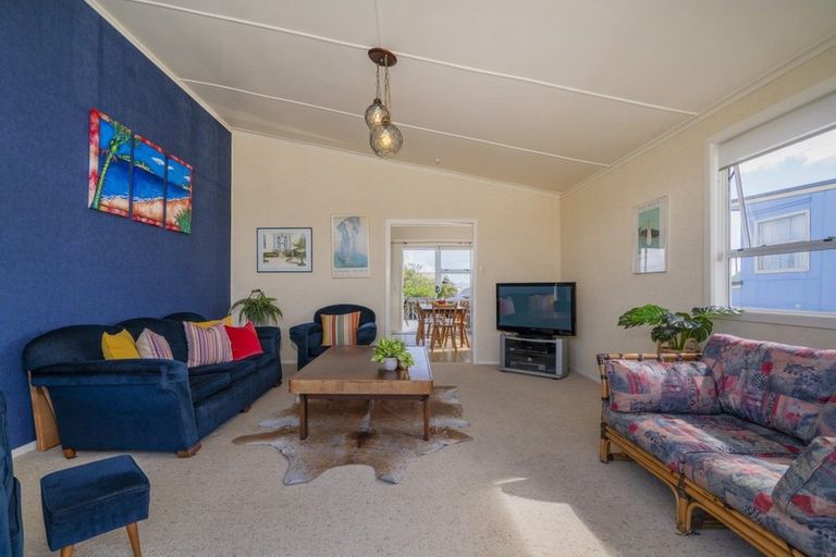 Photo of property in 9 Banks Street, Cooks Beach, Whitianga, 3591