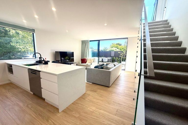 Photo of property in 1/18 Cornwall Street, St Albans, Christchurch, 8014