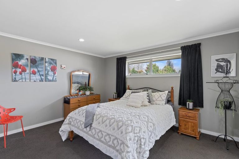 Photo of property in 9 Amokura Crescent, Flagstaff, Hamilton, 3210