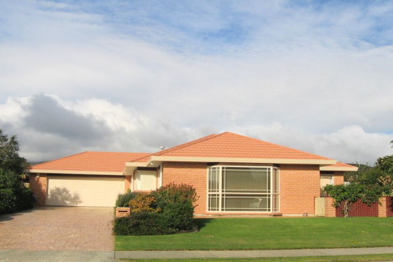 Photo of property in 24 Cedar Drive, Paraparaumu Beach, Paraparaumu, 5032