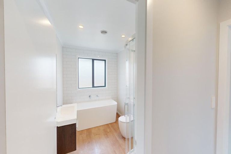 Photo of property in 15 Oldfield Lane, Marton, 4710