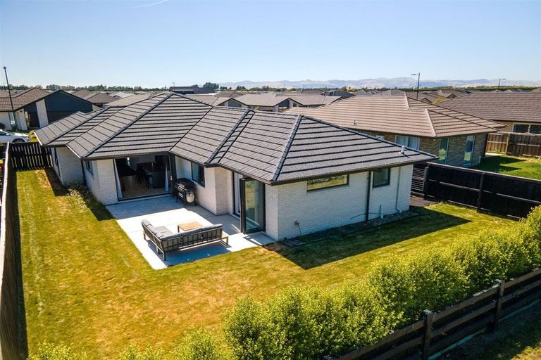 Photo of property in 16 Wigmore Crescent, Rolleston, 7615