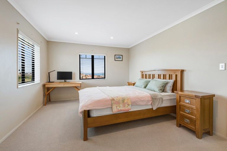 Photo of property in 103 Alec Craig Way, Gulf Harbour, Whangaparaoa, 0930