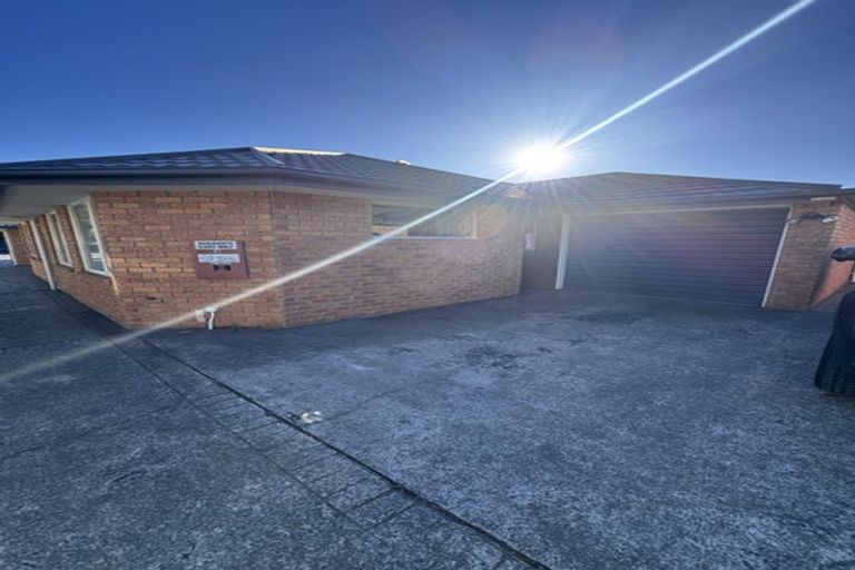 Photo of property in 126 Clarence Street, Riccarton, Christchurch, 8011