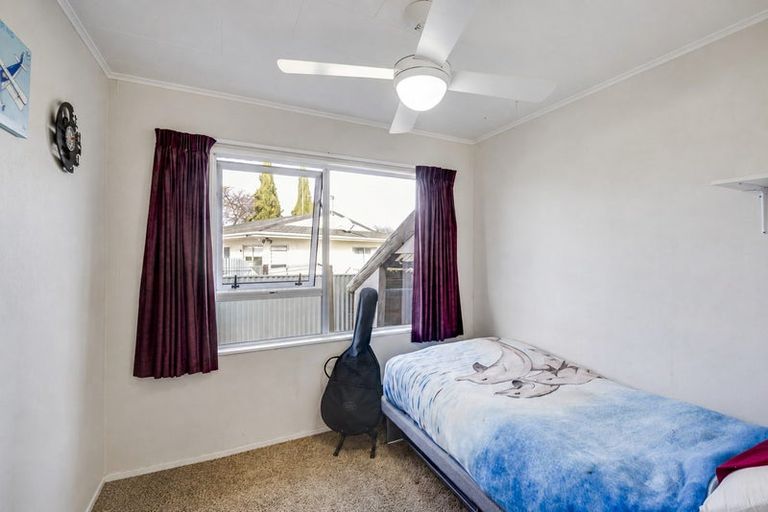 Photo of property in 28 Elliott Street, Taradale, Napier, 4112