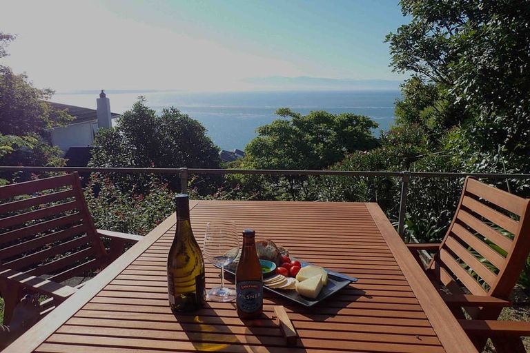 Photo of property in 16 Moncrieff Avenue, Britannia Heights, Nelson, 7010