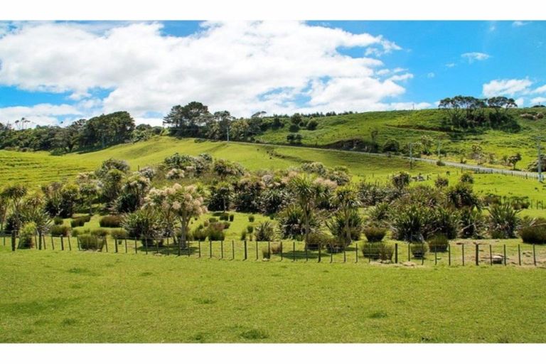 Photo of property in 42 Cemetery Road, Pollok, Waiuku, 2684