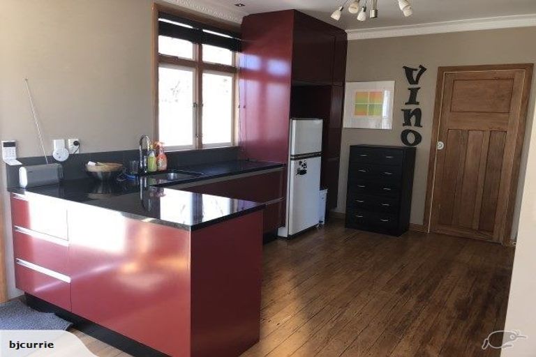 Photo of property in 32 Hardie Street, Hokowhitu, Palmerston North, 4410