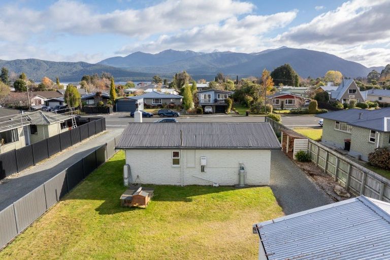 Photo of property in 104 Quintin Drive, Te Anau, 9600