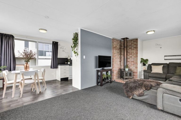 Photo of property in 9 Camellia Avenue, Bell Block, New Plymouth, 4312