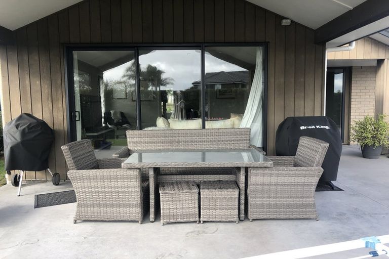 Photo of property in 12c Kayelene Place, Omokoroa, 3114