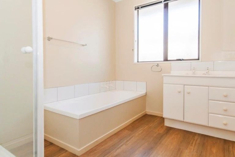 Photo of property in 10 Mountain View Place, Leeston, 7632