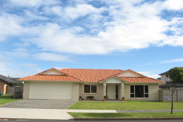 Photo of property in 5 Crannich Place, Wattle Downs, Auckland, 2103