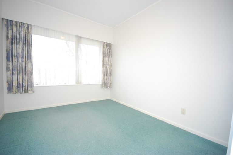 Photo of property in 19 Maxwelton Drive, Mairangi Bay, Auckland, 0630