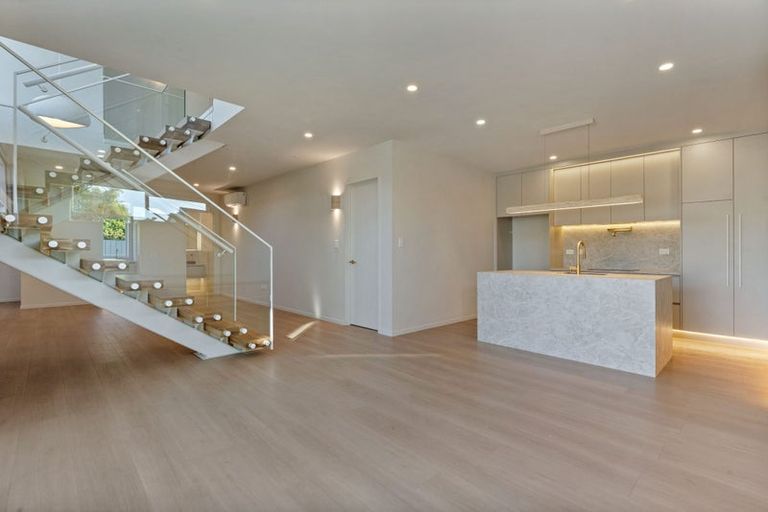 Photo of property in 318 Swanson Road, Henderson, Auckland, 0610